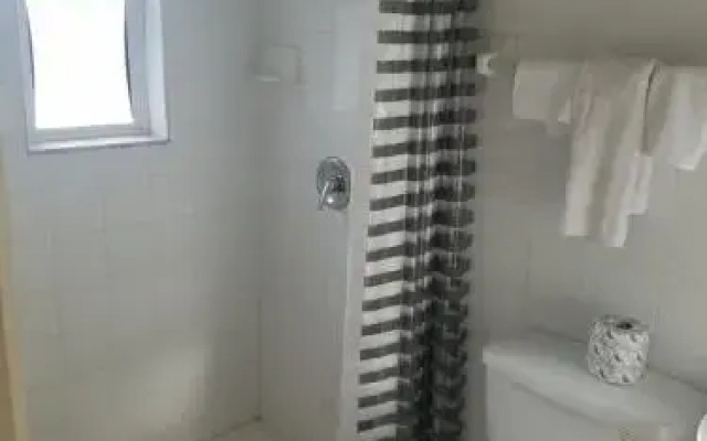 Budget Inn