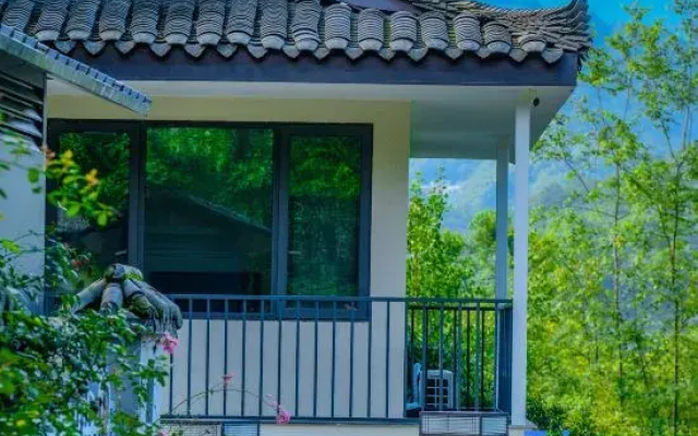 Pema Qingcheng Hotel