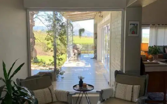 Wildlife Hideaway in the vineyards
