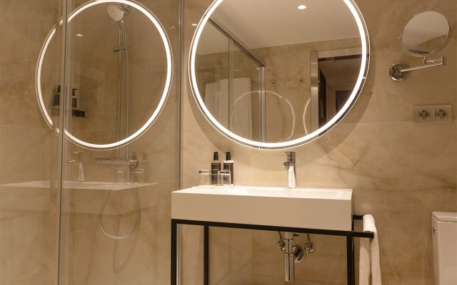 Eurostars Cristal Palace