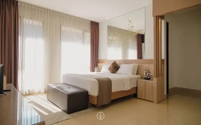 Narwastu hill 6BR villa with pool and movie room