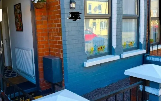 Madrid Street Cozy Retreat in Belfast
