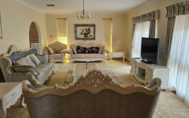 Spacious Holiday Home - Waikerie