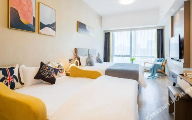 Nanjing South Railway Station A1 Xiaogongguan Cinema Apartment