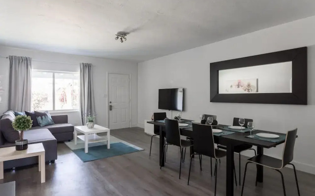 Cozy and Modern 2B-2B Home