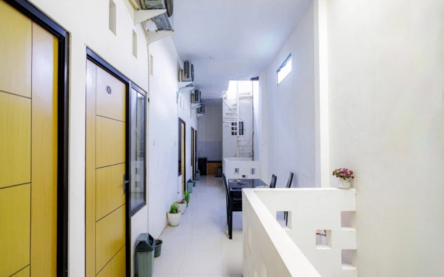 RedDoorz Syariah near Universitas Muhammadiyah Jember