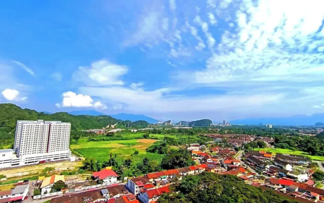 The Horizon Ipoh Dual L12 by Grab A Stay