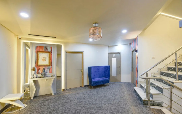 Fabhotel Vintage Inn