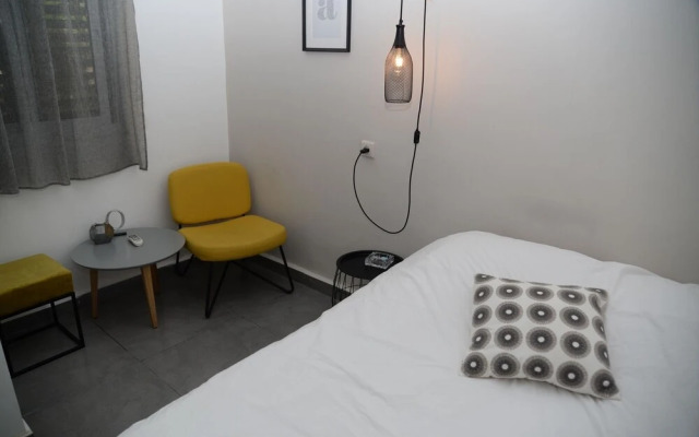 Stylish apt next to bograshov