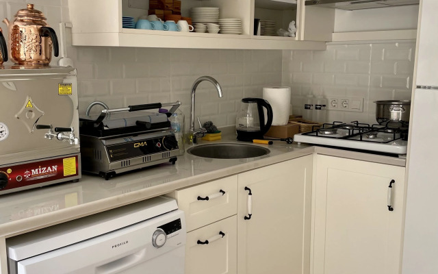 1870 Tas Konak Otel Sanat Sokagi