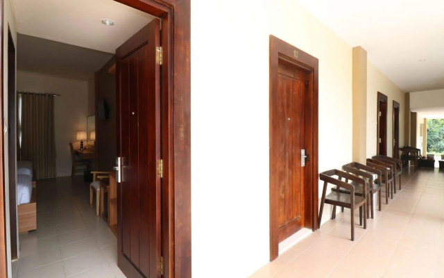 NIDA Rooms Tugu Railway Station