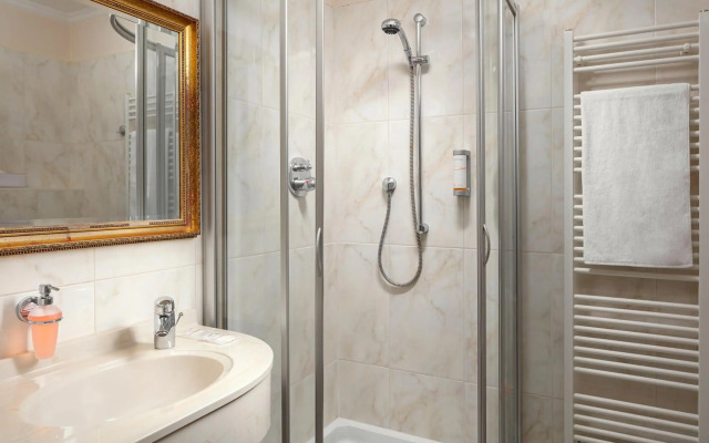 Humboldt Park Hotel And Spa