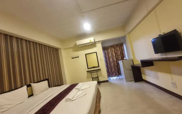 OYO 75460 BaanSang Place Suvarnabhumi