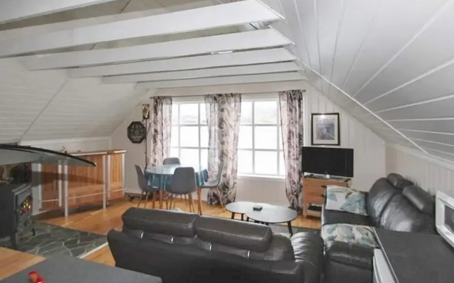 6 Person Holiday Home in Vestnes
