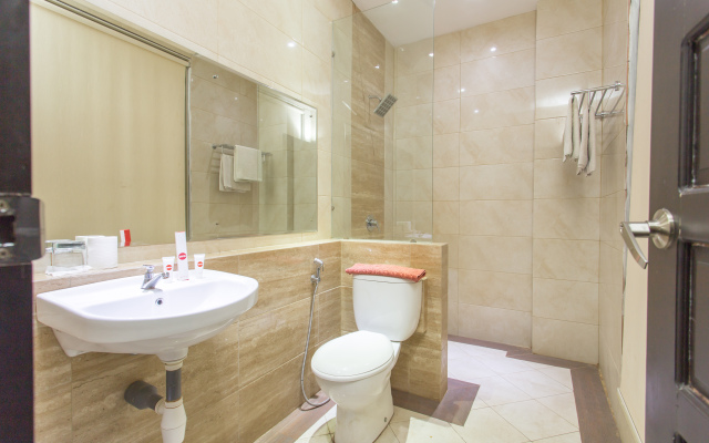 OYO 663 Hotel Sejati