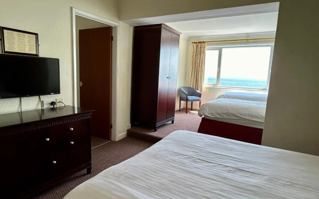 Sandringham Hotel