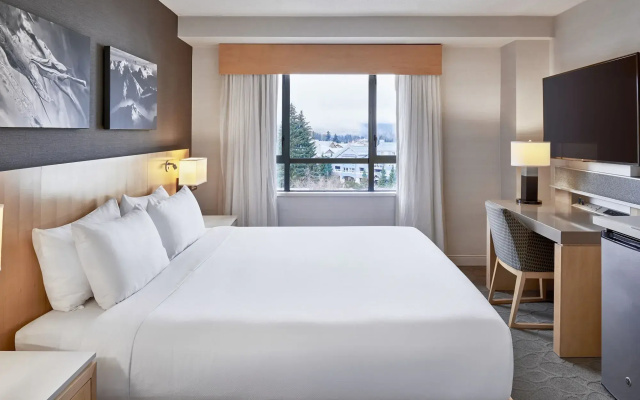 Delta Hotels by Marriott Whistler Village Suites