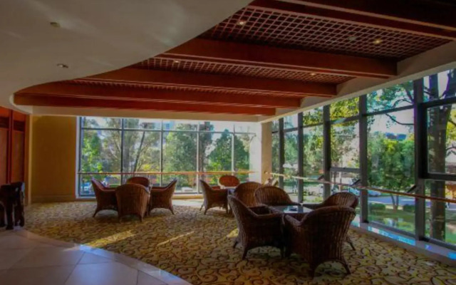 Huquan Huayuan Hotel