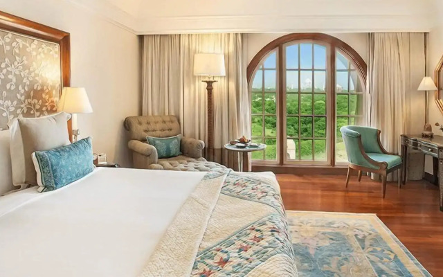 The Oberoi Amarvilas, Agra