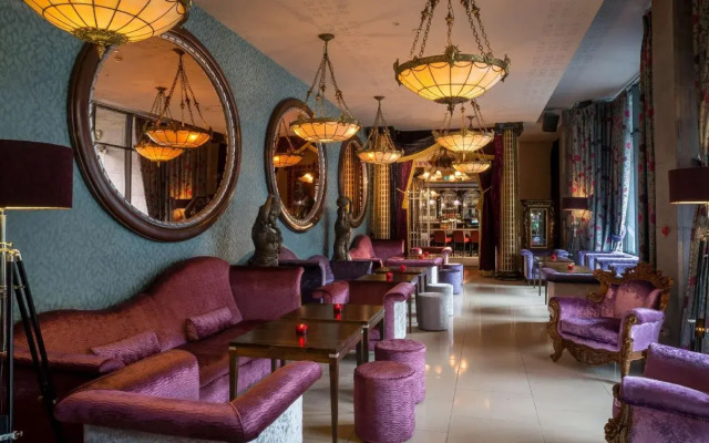 The Trinity City Hotel