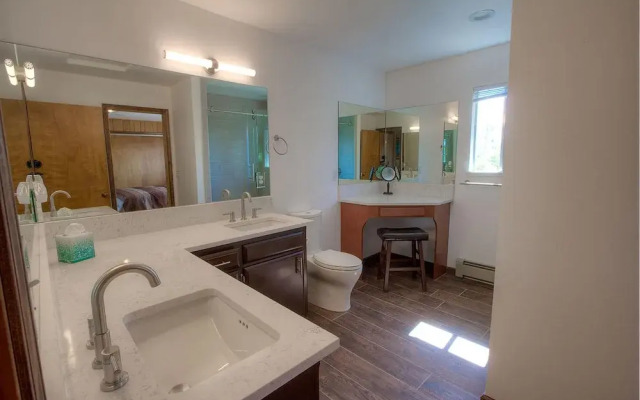 The Heights by Lake Tahoe Accommodations