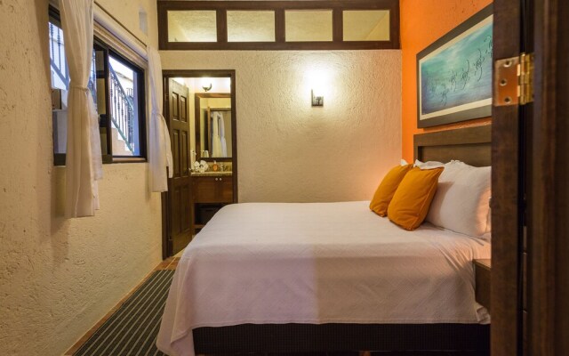 La Buena Vida Suites - Adults Only