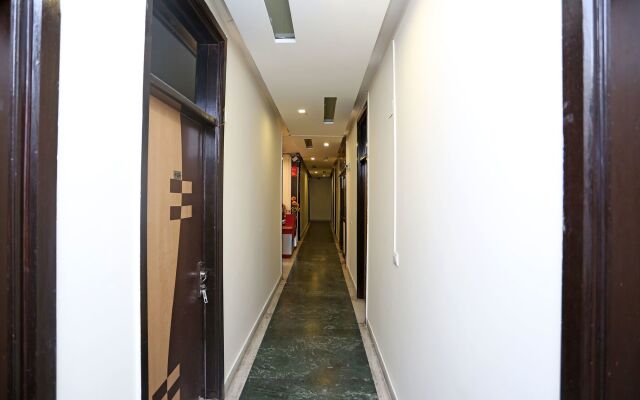 OYO 9720 Home Stay Virat Residency