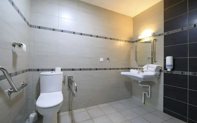 Brit Hotel Essentiel Dunkerque-Gravelines