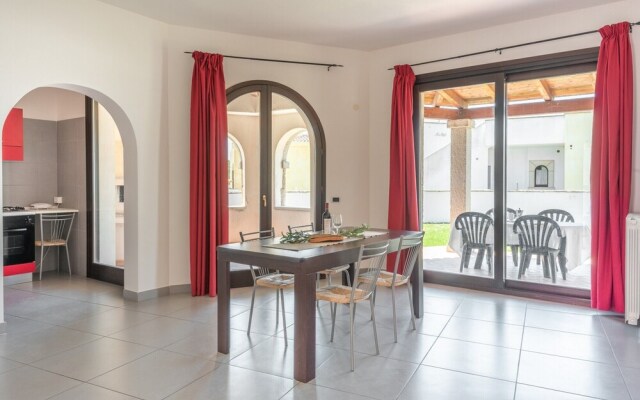 Vista Blu Villa With Shared Pool