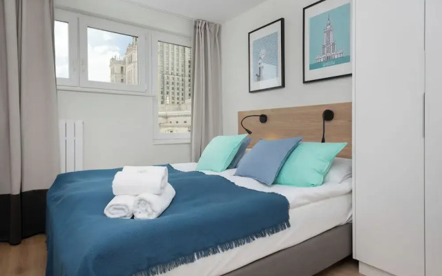 Warsaw City Center Apartment by Renters