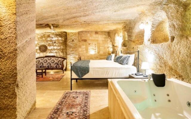 Uzay Cave Suite Hotel