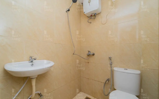 RedLiving Apartemen Tamansari Panoramic - Rasya Room