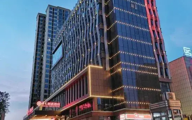 Huatian Selected Hotel
