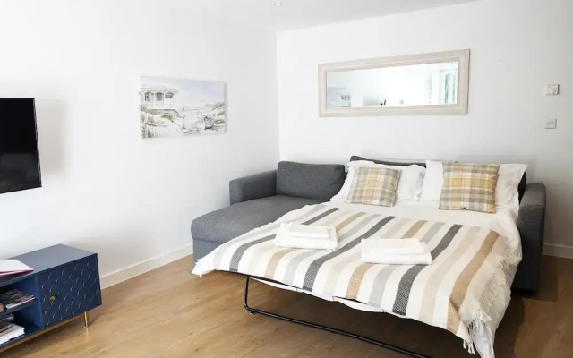 Newquay Escape/10 min to Beach/patio/parking