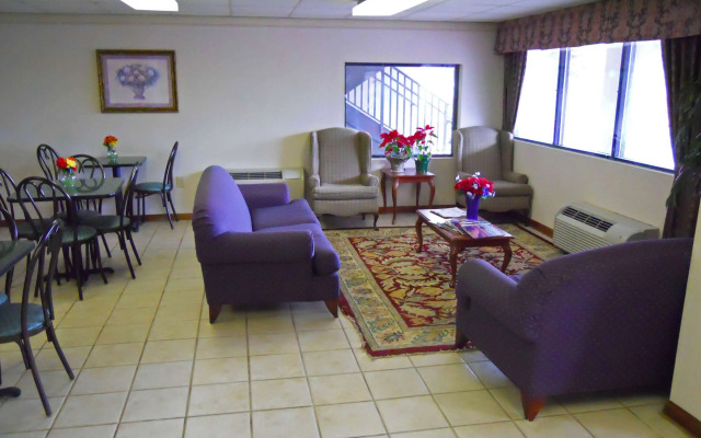 Americas Best Inn & Suites - Decatur