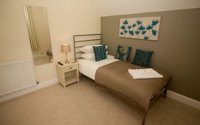 Innocence Rooms West