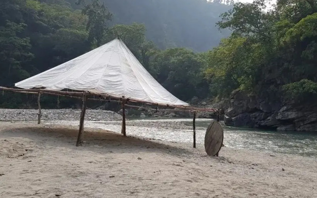 Hideaway By Bull Adventure Camp