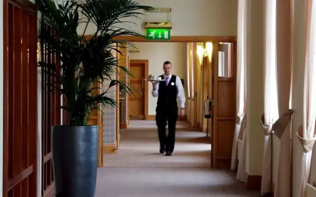 Carrigaline Court Hotel & Leisure Centre