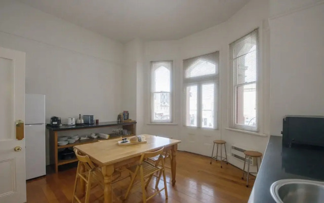 Roxburgh House Apartments