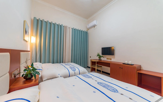 Puhua Hotel