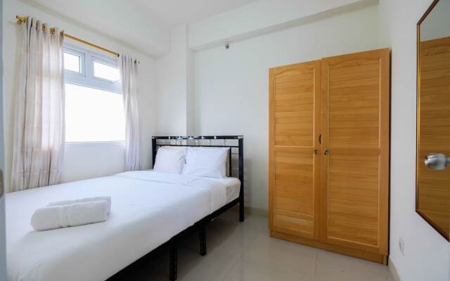 2BR Artistic Room Green Pramuka Apartment closed to Mall By Travelio