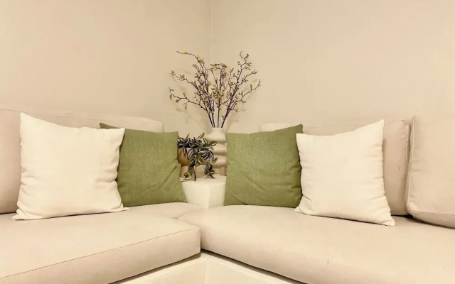 Villa Fleria Seaside Studios & Apts