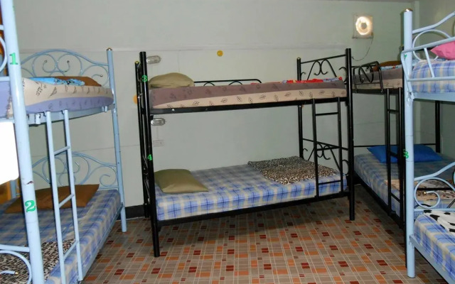The Living Place 3 - Hostel