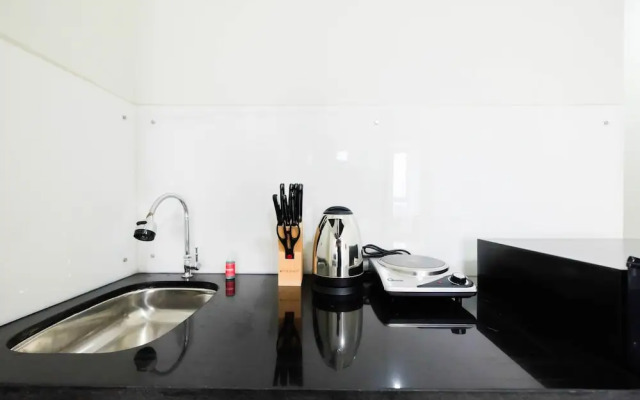 Minimalist Studio Nifarro Park Apartment near Kemang