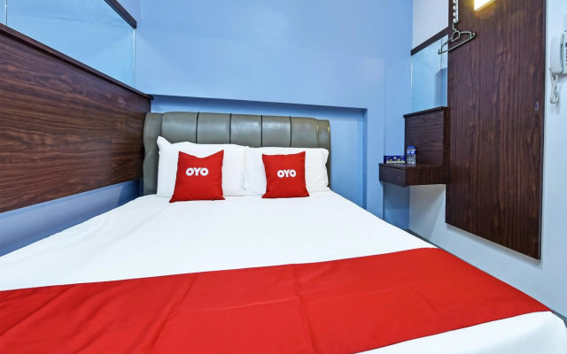 OYO 768 Fajar Baru Boutique Hotel