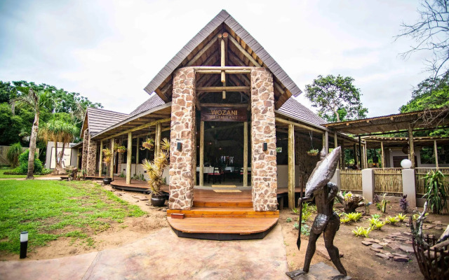 Gooderson Dumazulu Lodge & Traditional Village