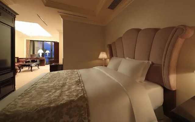 Hotel La Suite Kobe Harborland