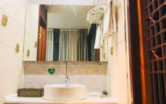 Junyi chain hotel (Ningguo wannanchuan Tibetan line)