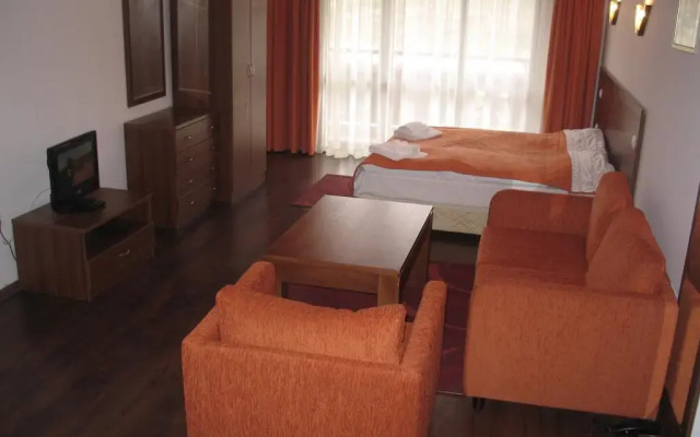 Winslow Infinity Apart Hotel