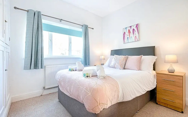 Swansea Essex Spacious